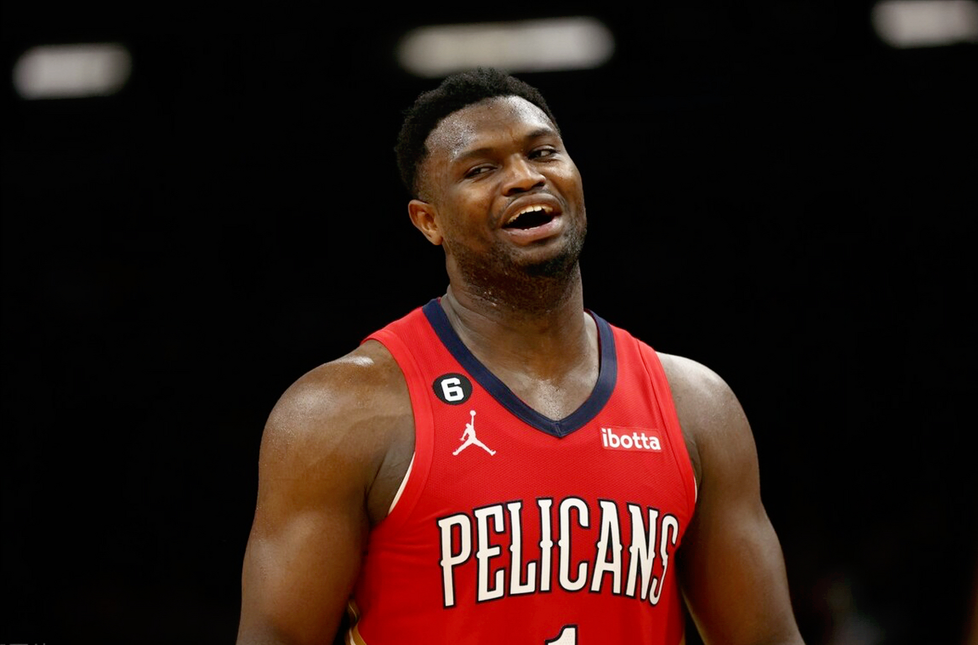 鹈鹕逆转上海队,布克点燃赛场 鹈鹕逆转上海队,布克点燃赛场