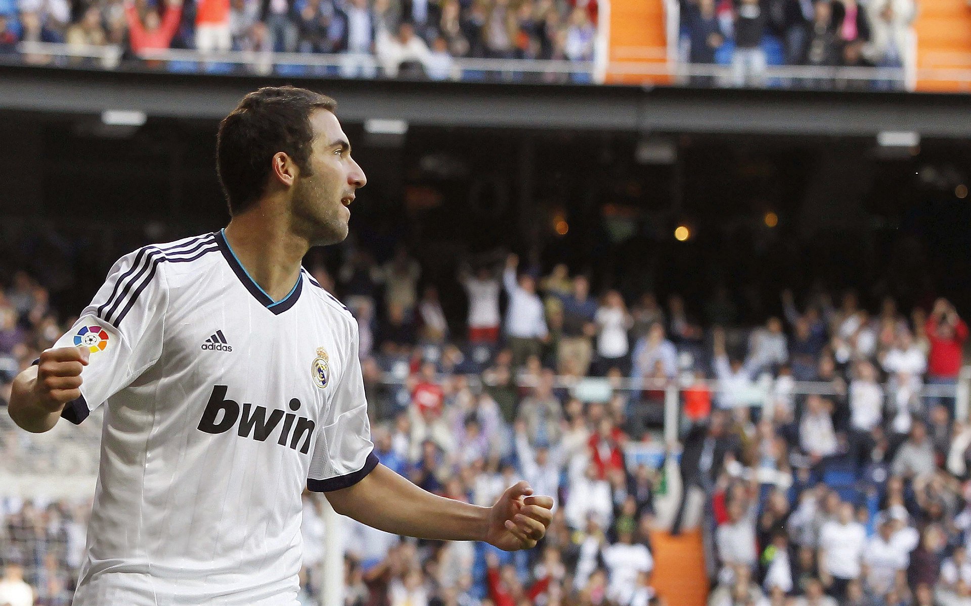 黑色闪电劈开太极虎 马琳像橄榄球10号扛起全队