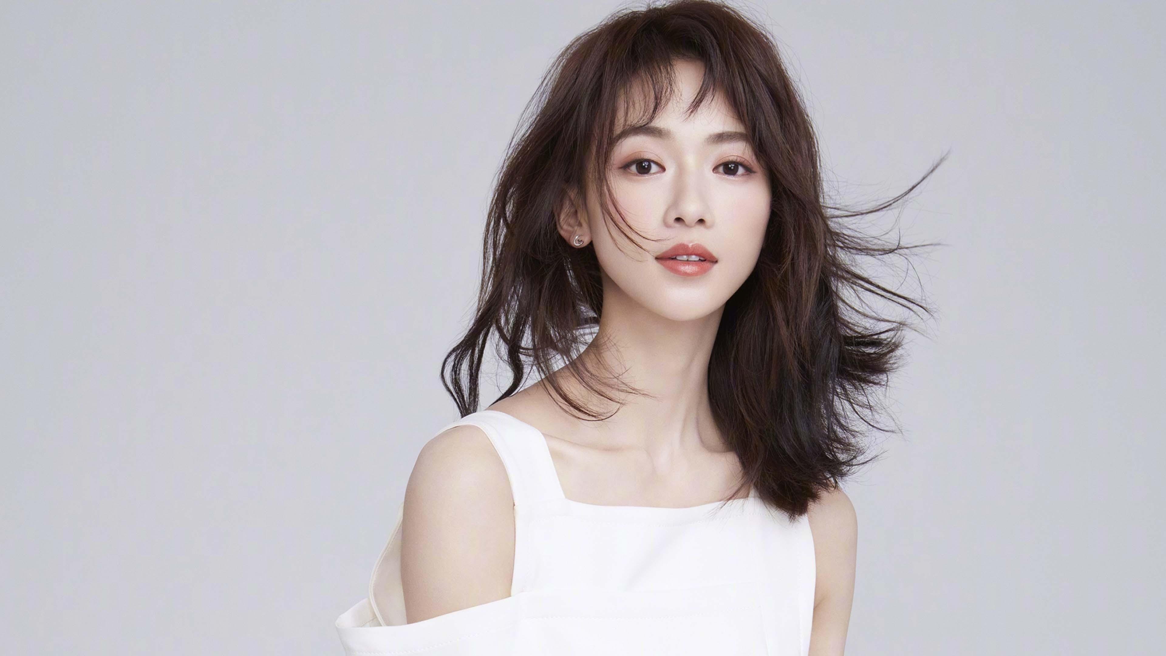 虚幻与现实之间,雄鹿队跨洋教学赛,西亚卡姆的无情统治与篮球鸿沟的残酷映照