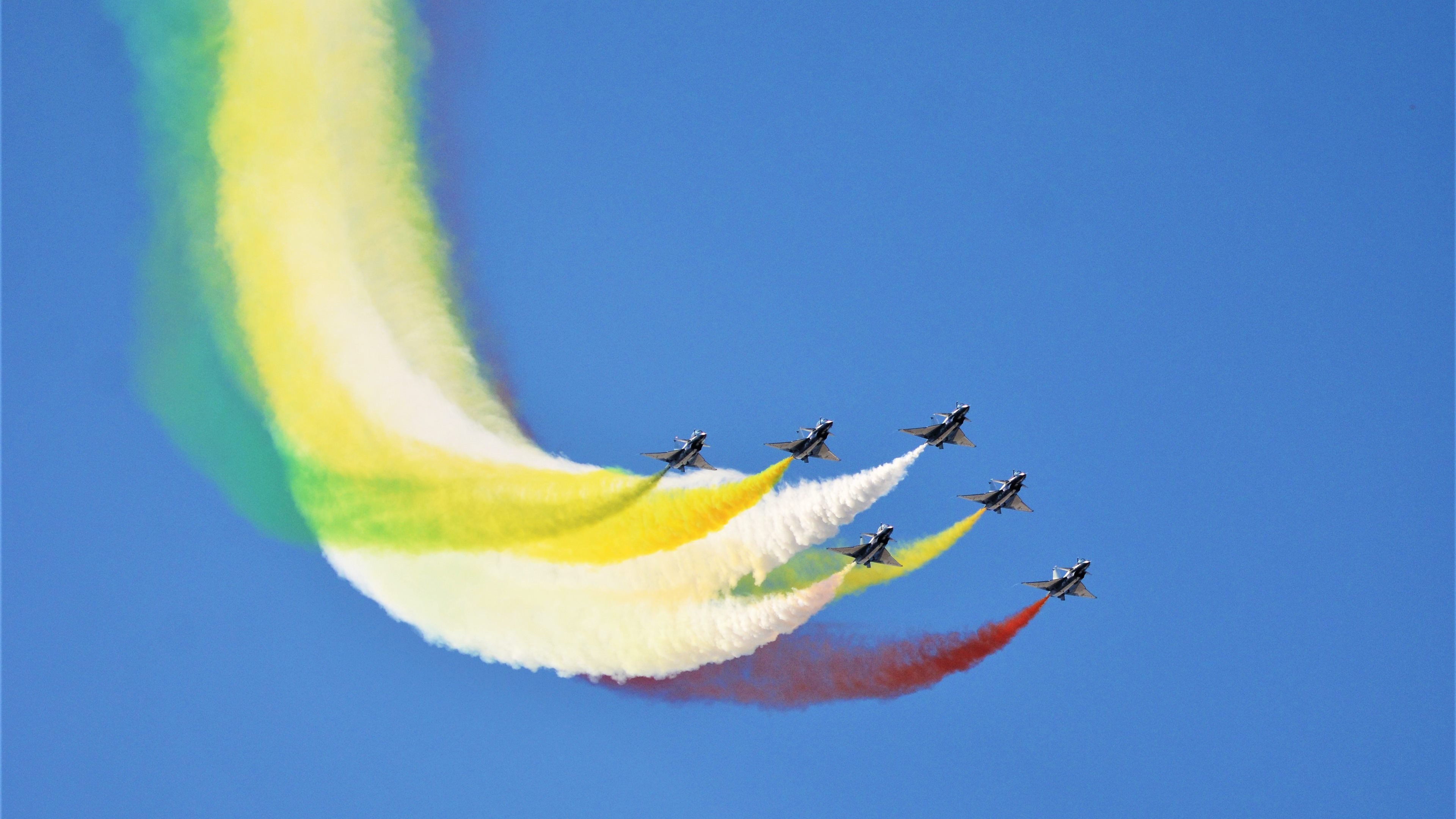 征服瑞士之夜，巴雷拉双响助皇家社会锁定胜局