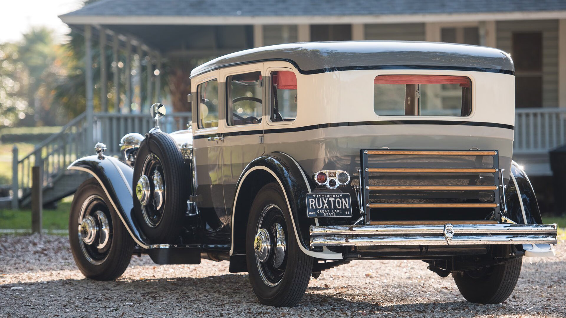 黑色战袍的告别，伊布于弗兰基球场上演最后的神迹，佛罗伦萨压哨封喉拜仁