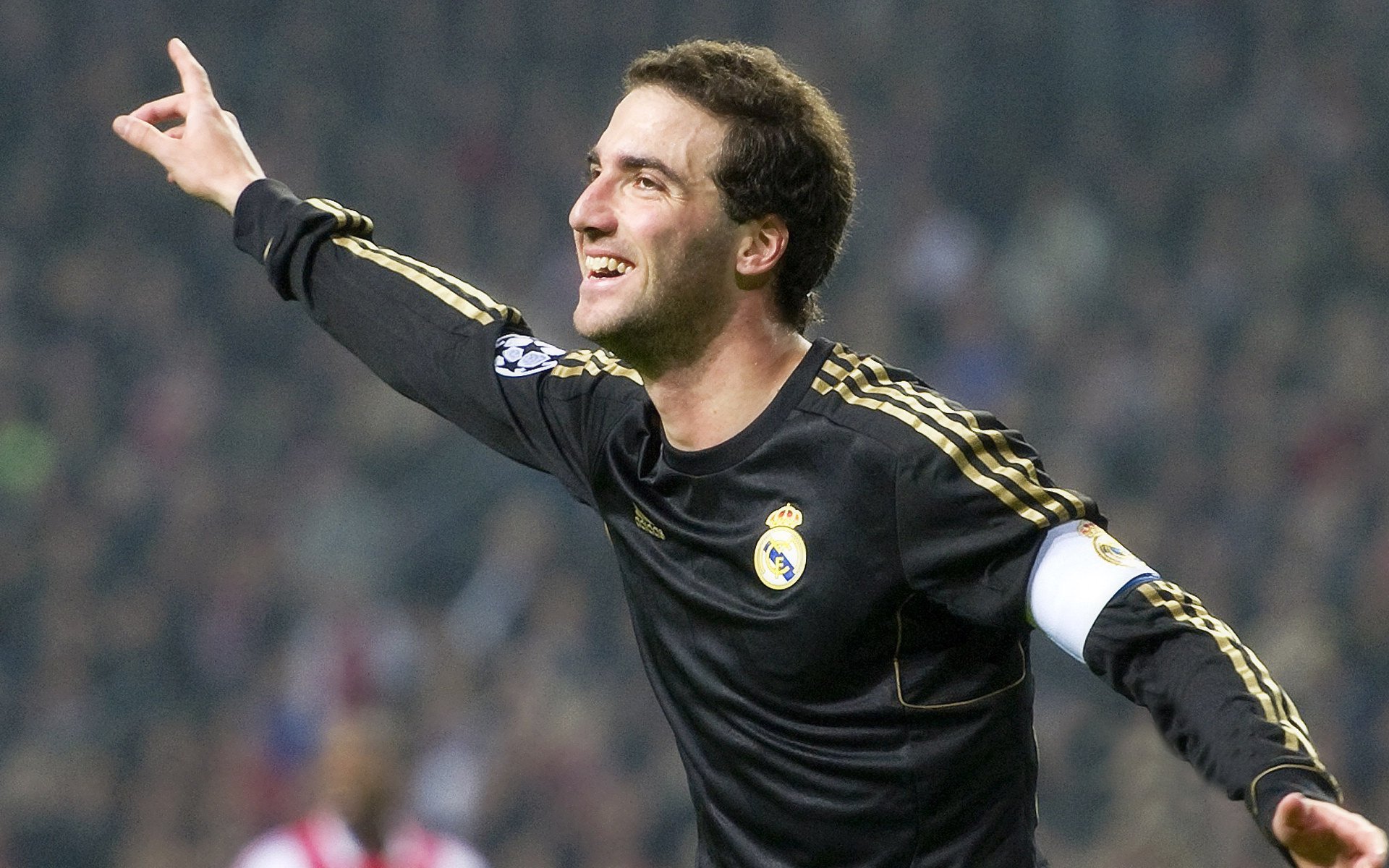 诺坎普之夜的神剧本,当皮克用最后一次拦截为贝蒂斯推开晋级之门